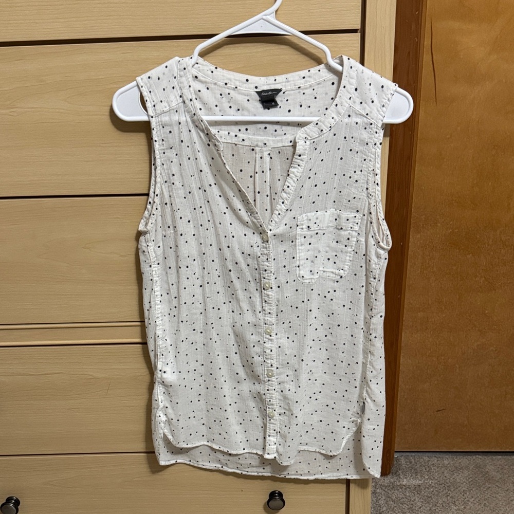 Eddie Bauer White Sleeveless Blouse with Black Dots